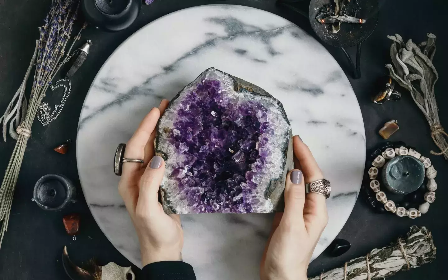 Exploring the Healing Power of Amethyst